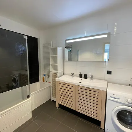 Spacious 1 Bedroom Apartment Near Paris Garches Exterior foto