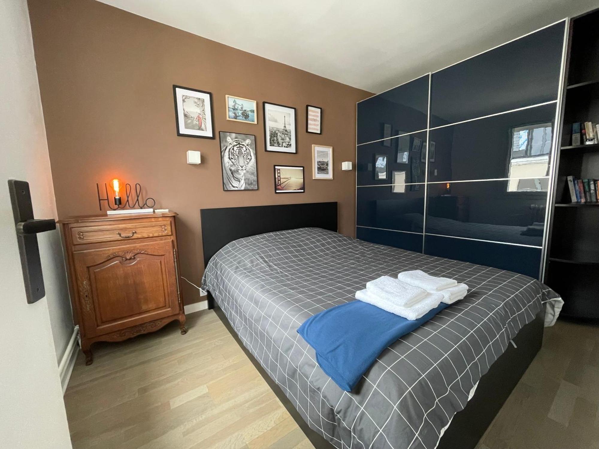 Spacious 1 Bedroom Near Paris Apartment Garches