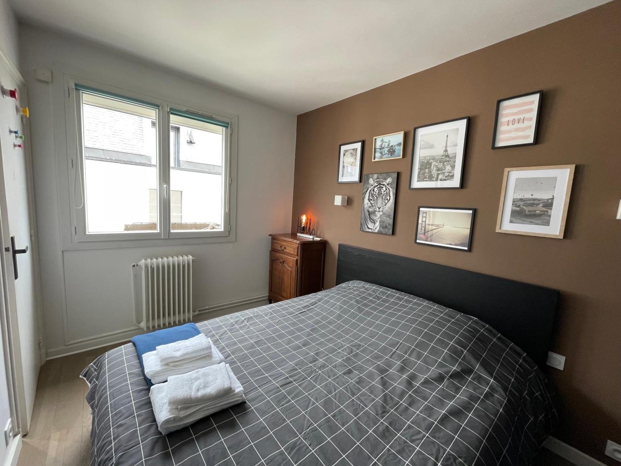 Spacious 1 Bedroom Near Paris
